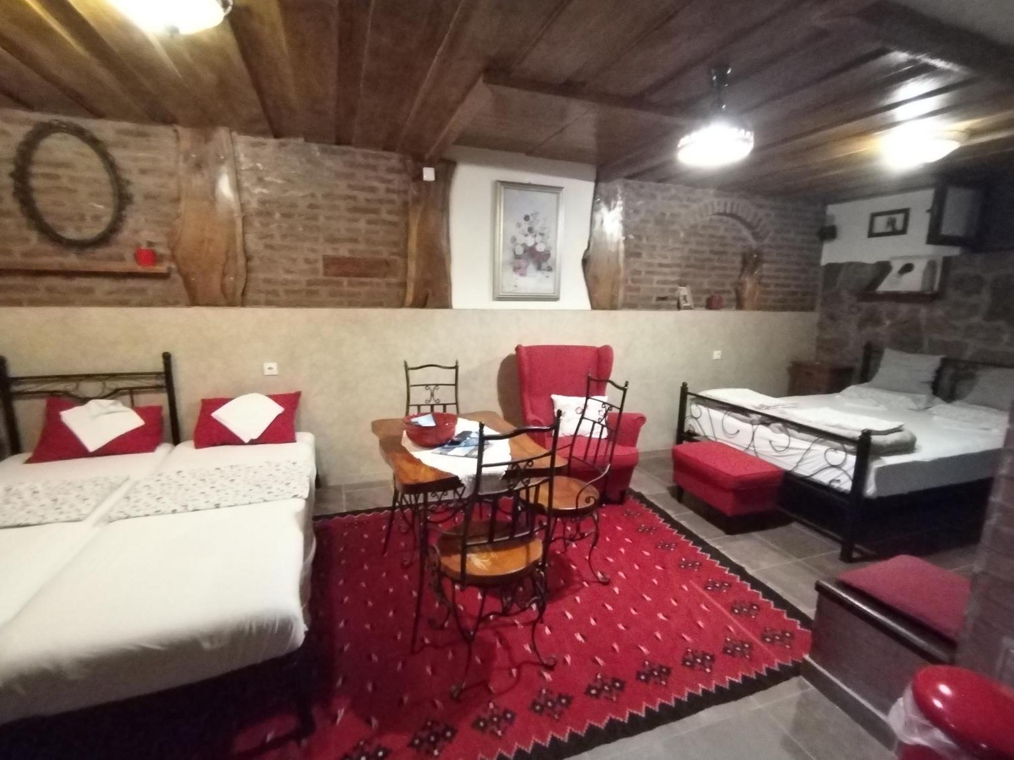 Seosko Turisticko Domacinstvo Imunsan Villa Nis Room photo